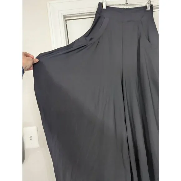 HALARA Black Wide Leg Pants - Picture 6 of 10